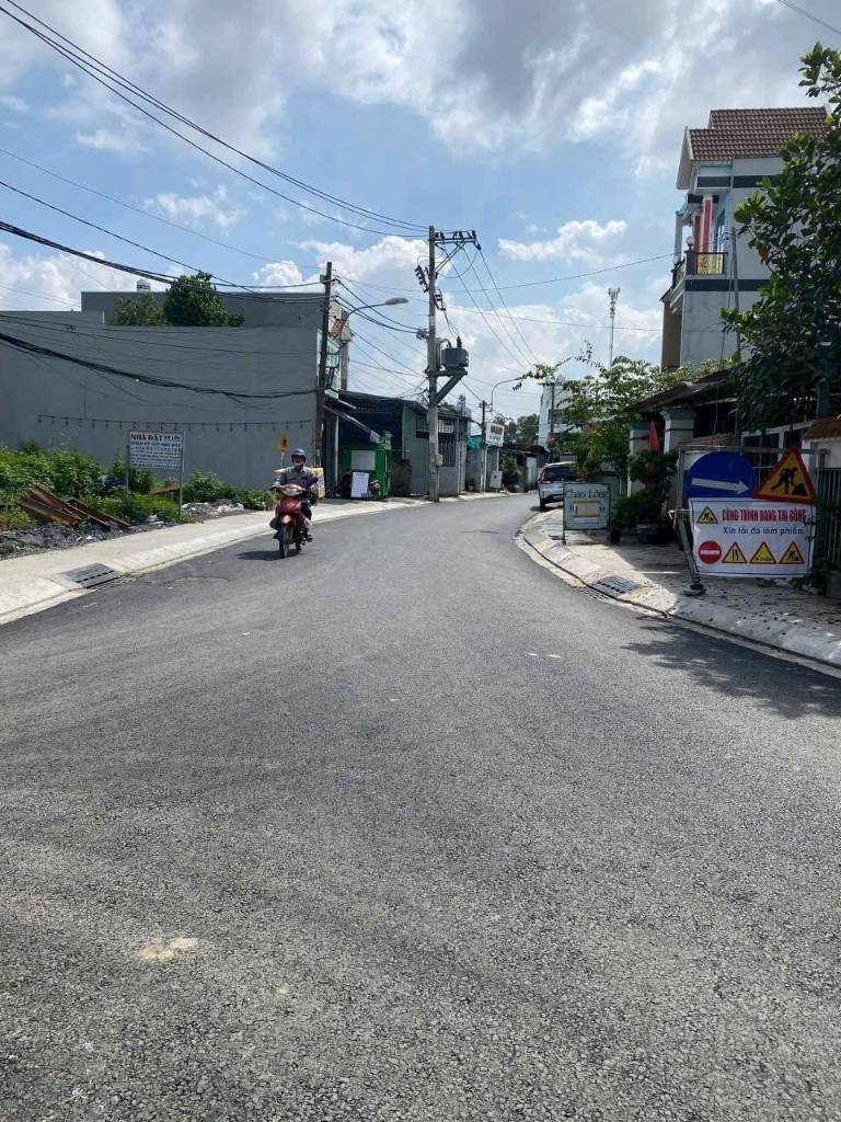 NỀN ĐẤT MẶT TIỀN ĐƯỜNG 8 - 4,55 TỶ/72M2